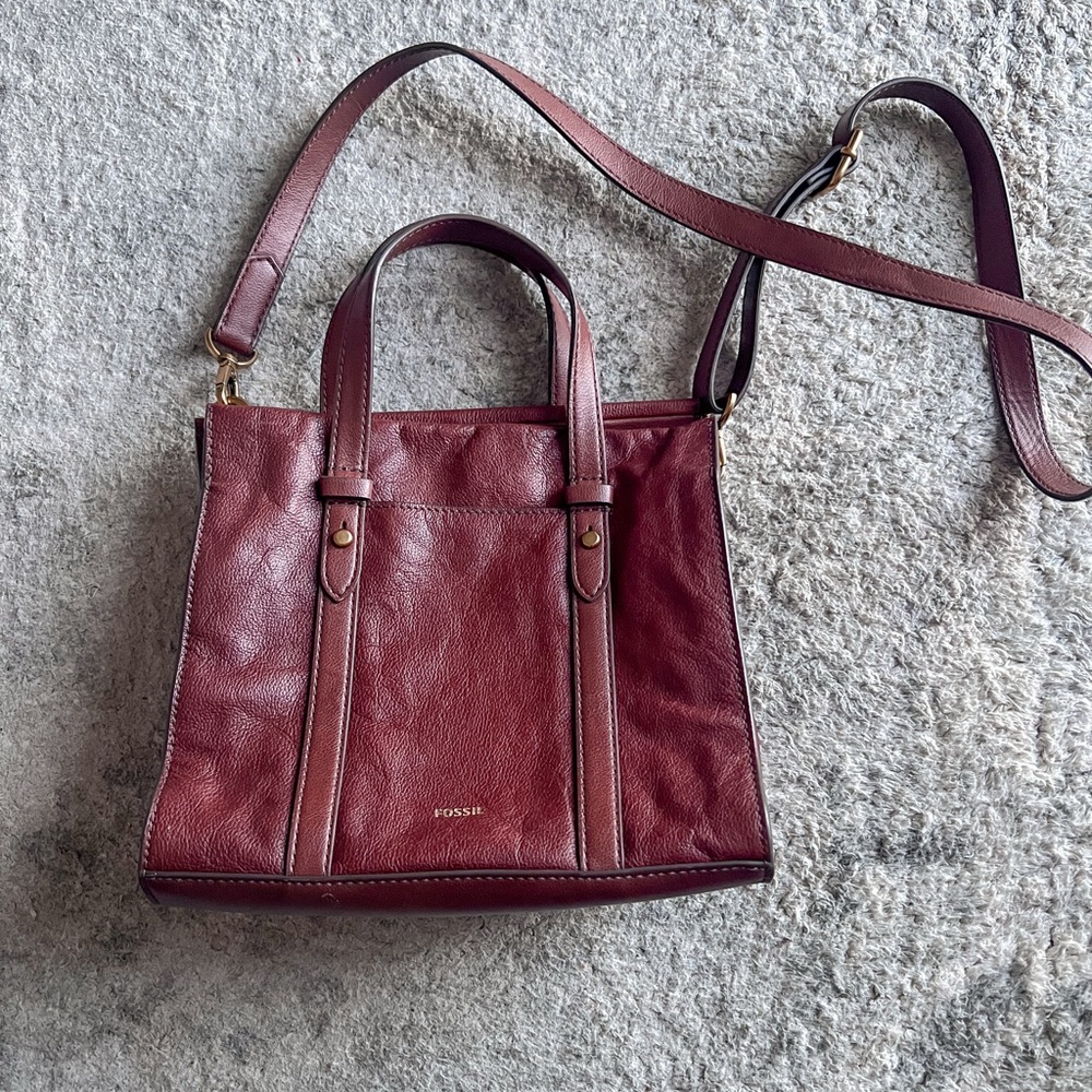 Fossil Women's Brown Red Leather Shoulder Bag